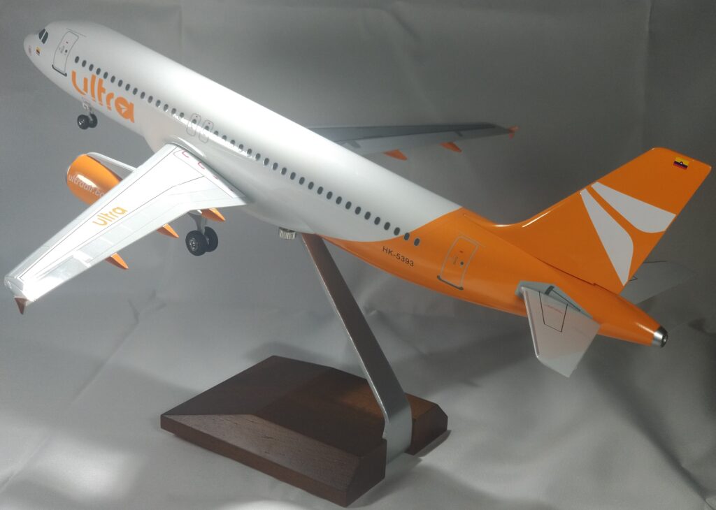 Ultra Air Airbus A320-200 – Aviación Store