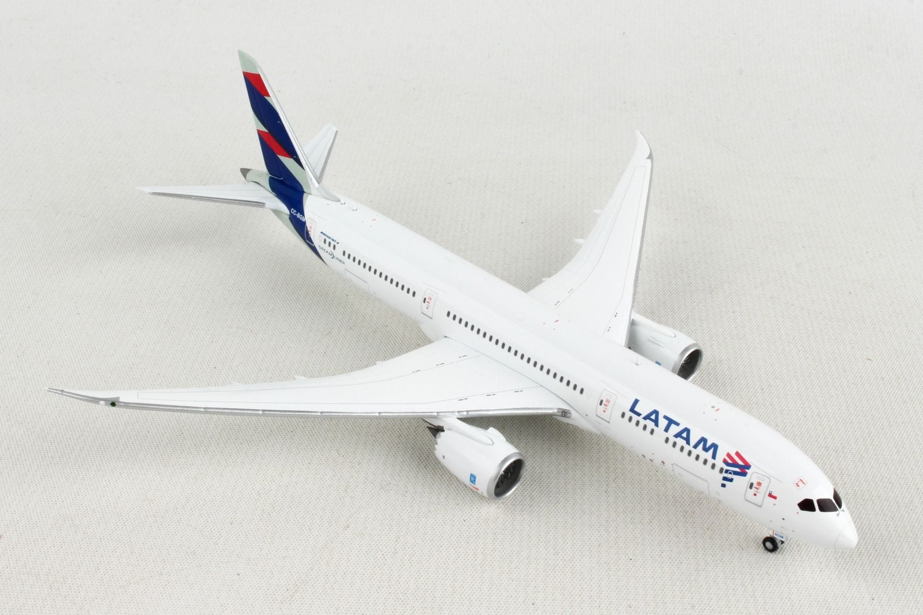 LATAM Airlines Boeing 787-9 DREAM)LINER – Aviación Store