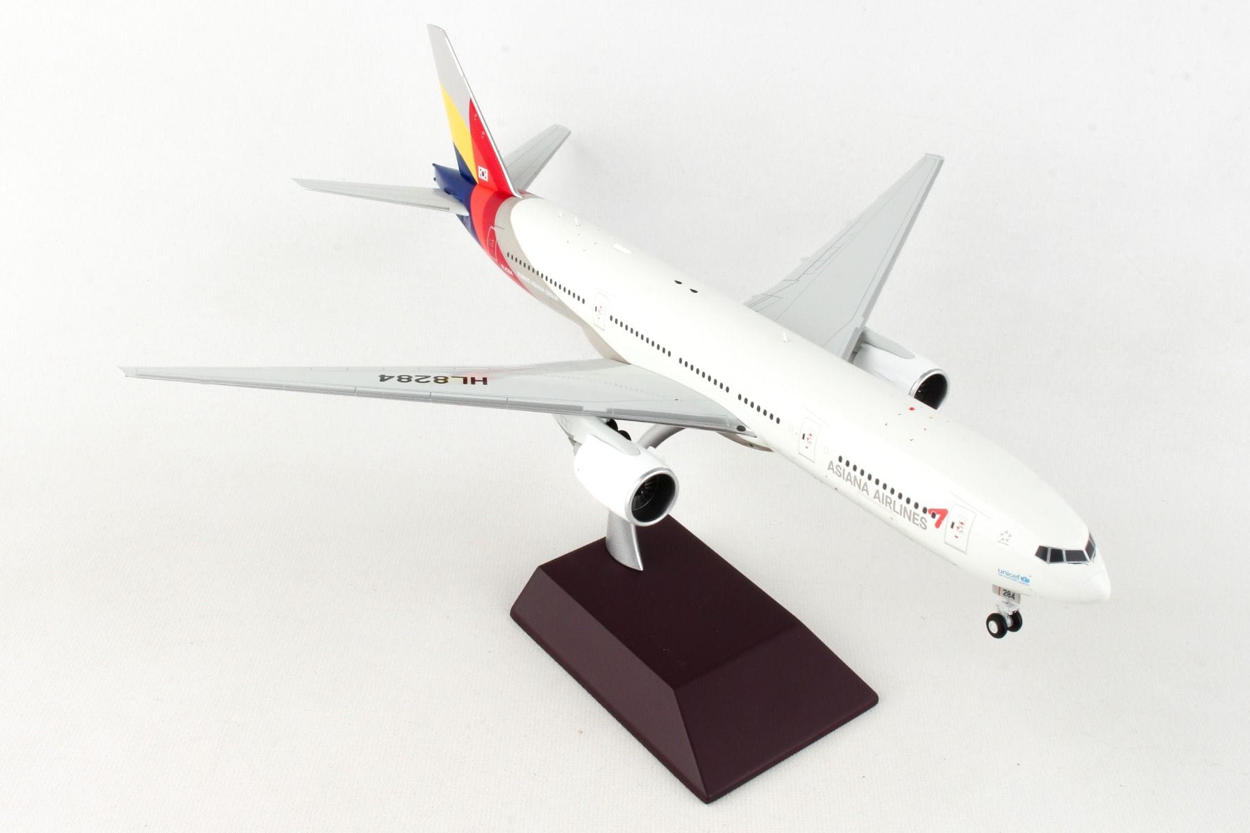 Asiana Airlines Boeing 777-200ER – Aviación Store